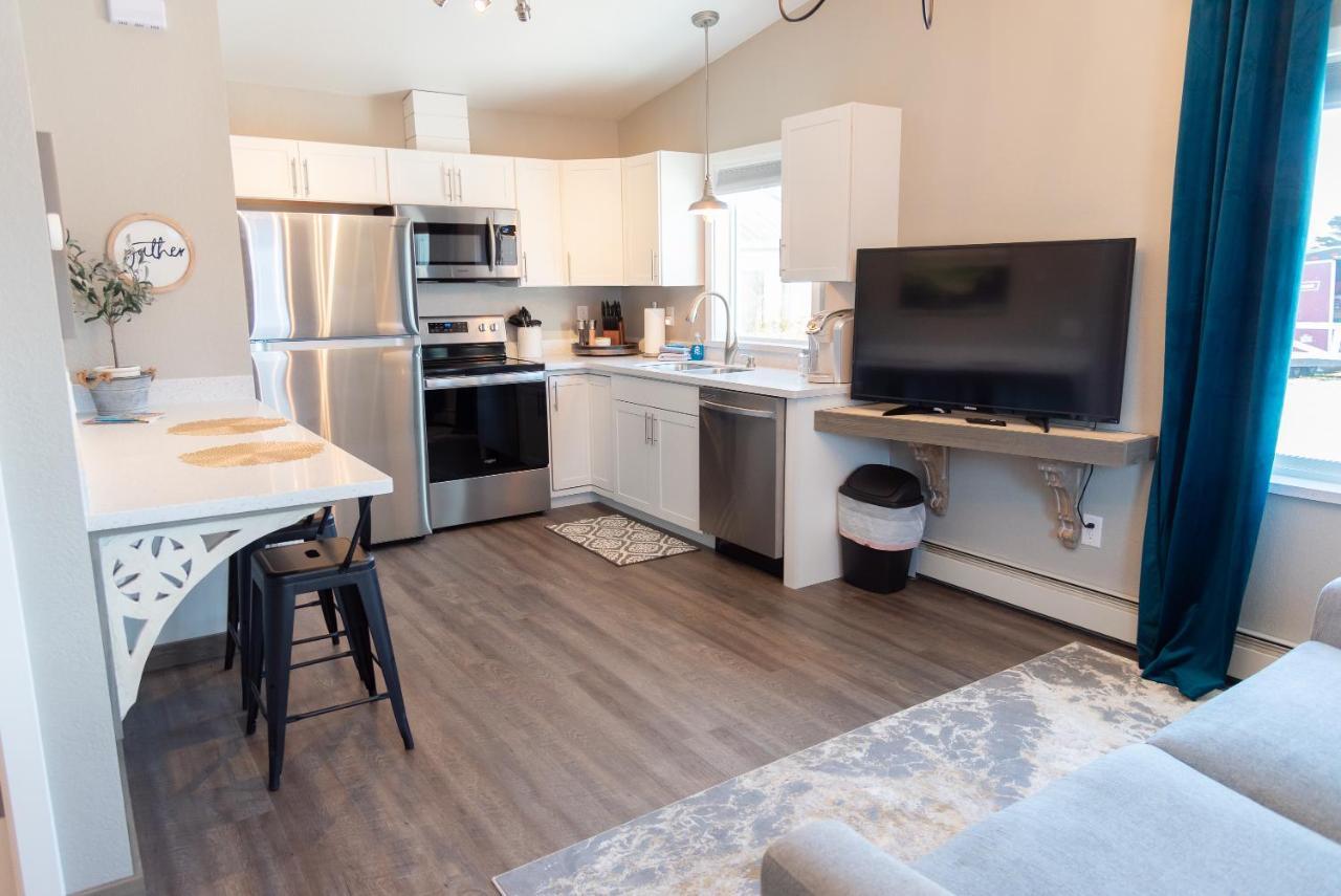 Colony Suites Палмър Екстериор снимка