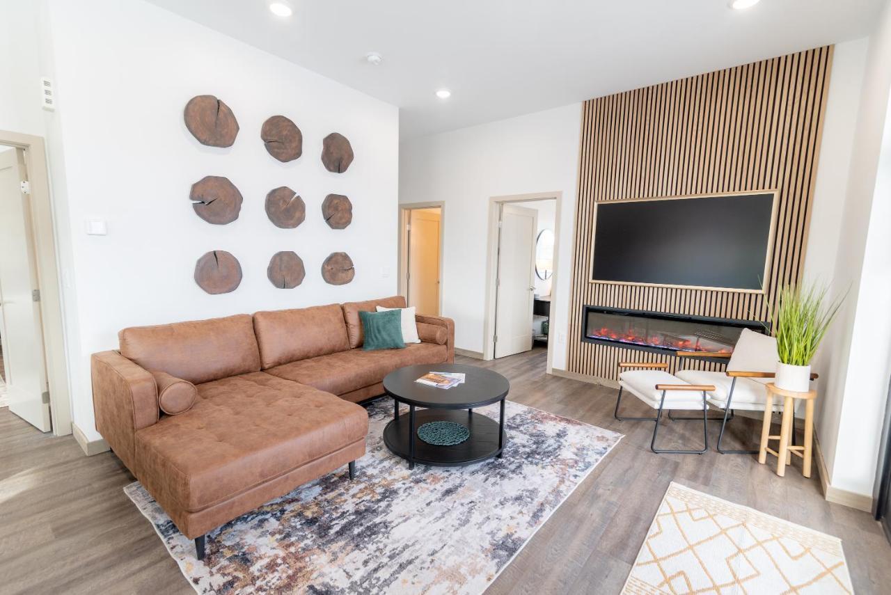 Colony Suites Палмър Екстериор снимка