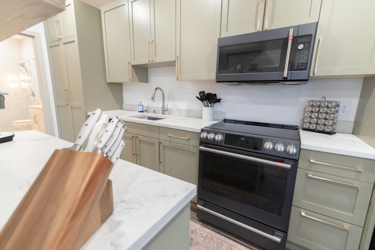 Colony Suites Палмър Екстериор снимка